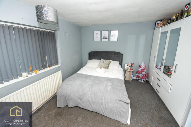 3 bed Town House for sale Image 7