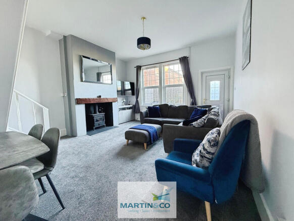 df9d0d47--40A8-B7...