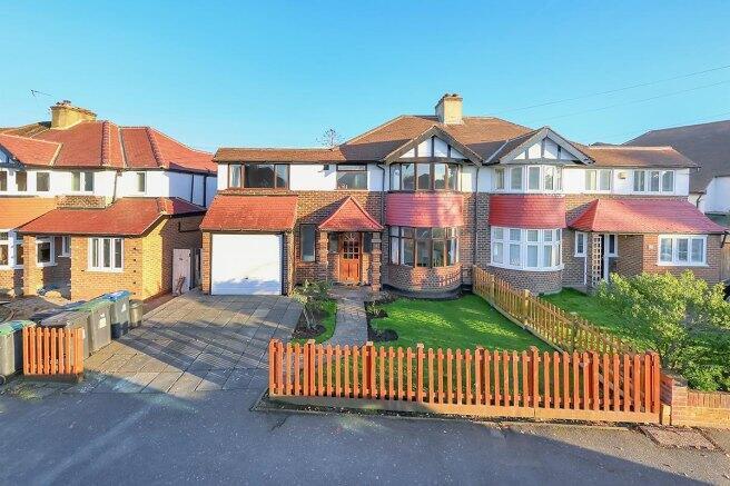 chiltern-drive-kt5-8lx-944779