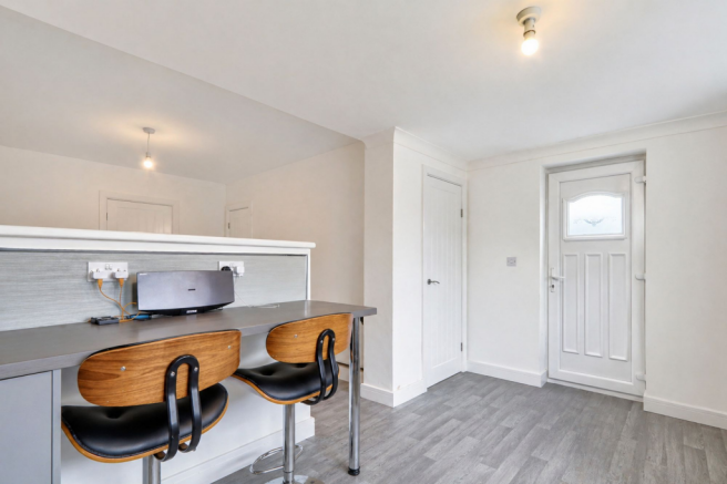 3 bed Semi-Detached for sale Image 9