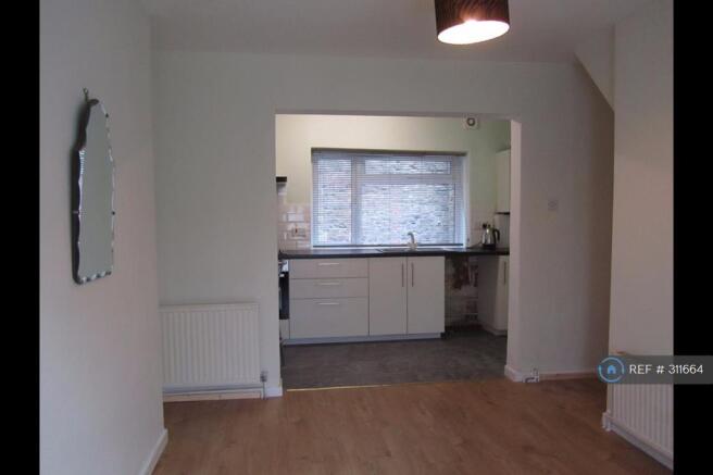 Lounge Archway To Kitchen