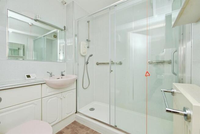2 bed Retirement Property for sale Image 11