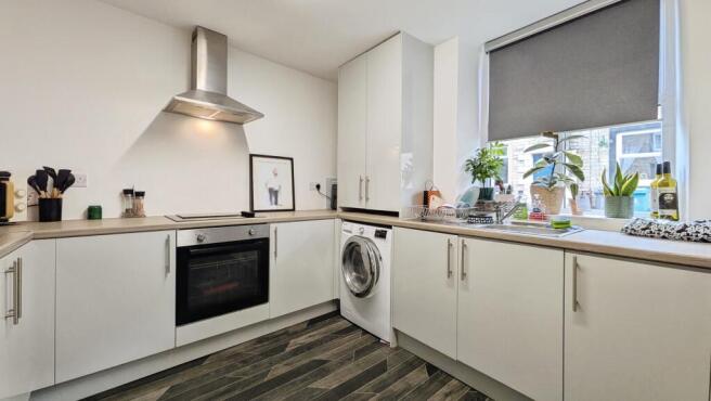 2 bed Terraced for sale Image 4