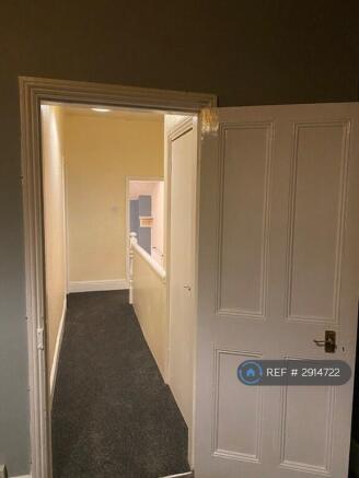 3 bed Terraced to rent Image 10