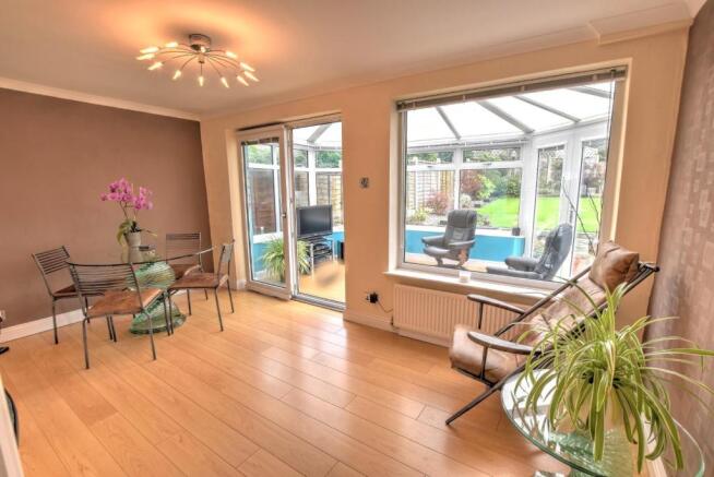 5 Dining Room.jpg