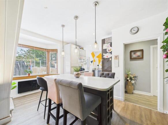 39 Oakbank Crescent, Perth, PH1 1DF photo 4