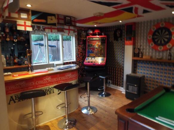 Shed/Pub