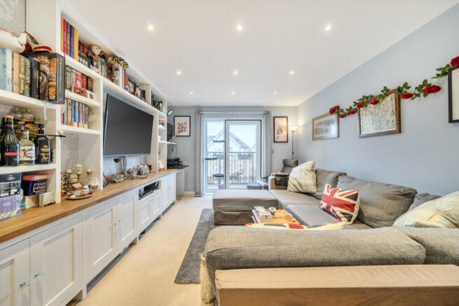 1438252-12-69cd37...