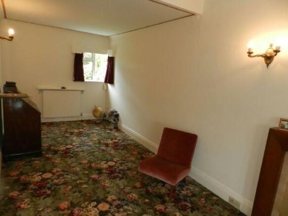 Lounge/Sitting Room