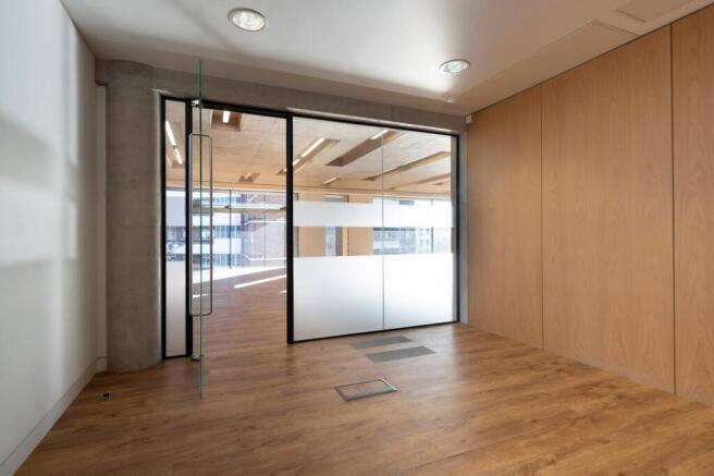 4th Floor Meeting Room