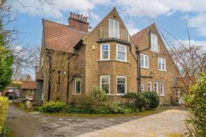 Flat 2, 61, Duchy Road, Harrogate HG1 2HE