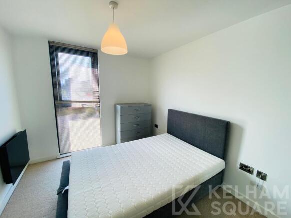 2 bed Flat to rent Image 10