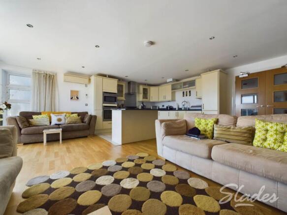 47 reef lounge kitch