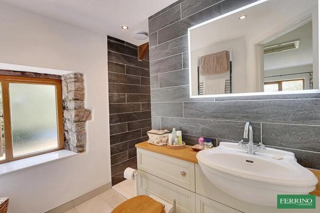 Bedroom 1 En-suite
