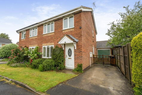 Redwing Close, Oakham