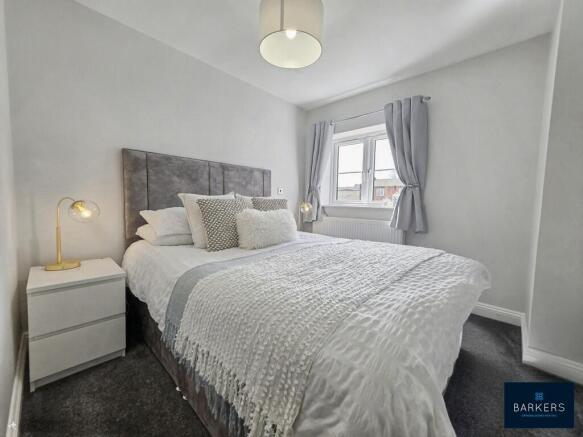3 bed Town House for sale Image 9