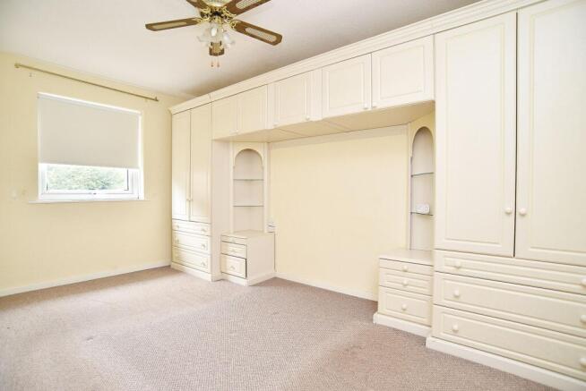 2 bed Terraced for sale Image 8