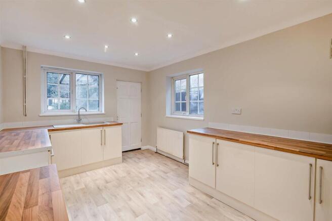 8676597-interior04-800.jpg
