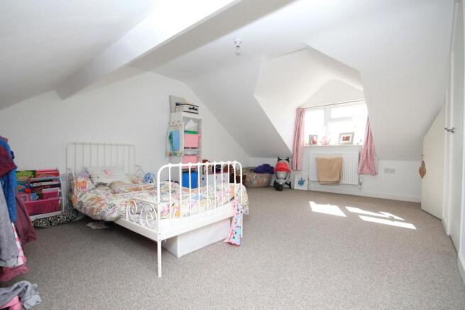 BEDROOM 3