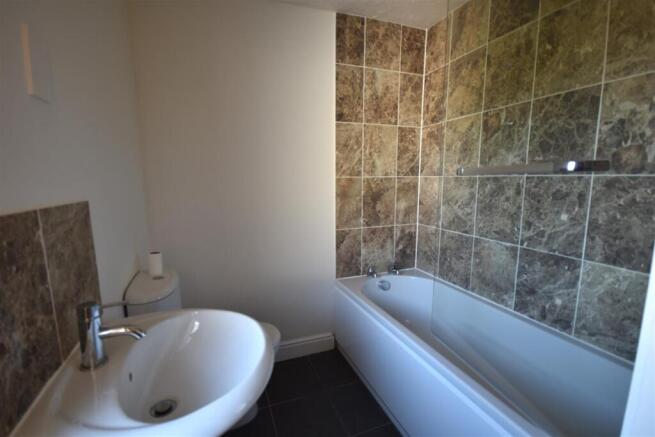 Bathroom.JPG