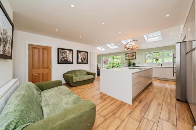 Kitchen/Lounge