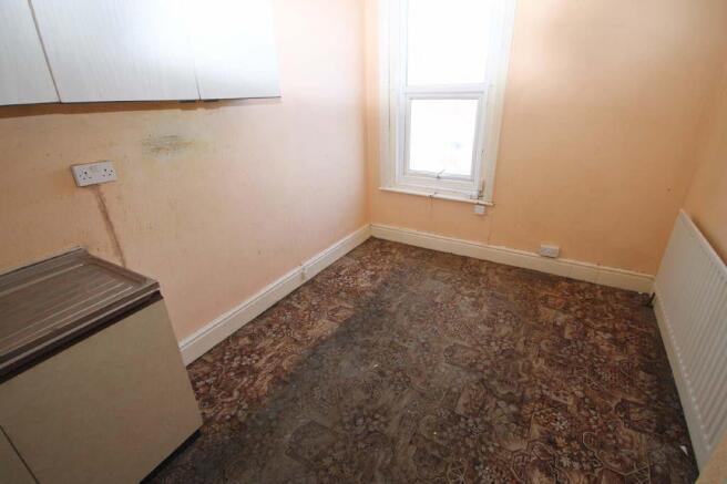 KITCHENETTE