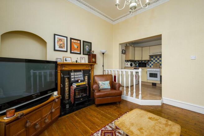 Lounge/Kitchen