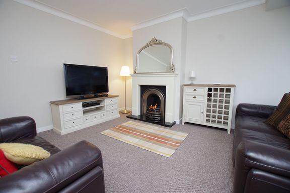 lounge 2