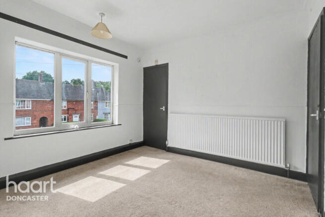 3 bed Terraced for sale Image 11