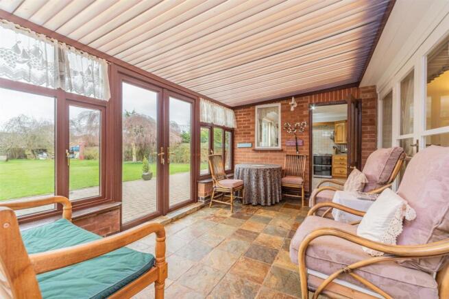 Scraptoft-Lane-Leicester-bungalow-IMG_8079.jpg