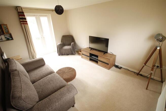 Further Living Room Image