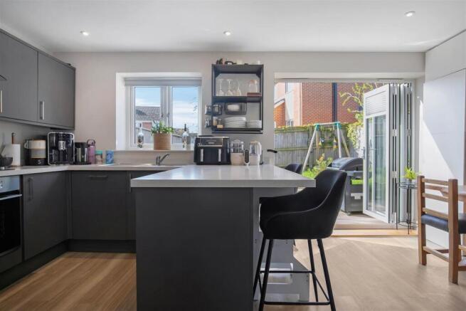 Kitchen Diner.jpg