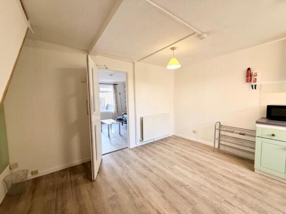 School Lane, Egham, Surrey, TW20 photo 5