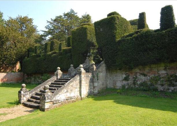 Tier Gardens