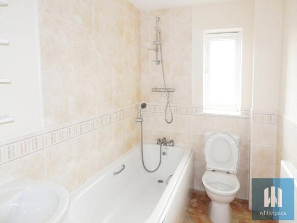 2 bed End of Terrace to rent Image 8