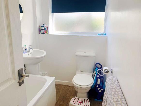 BATHROOM: