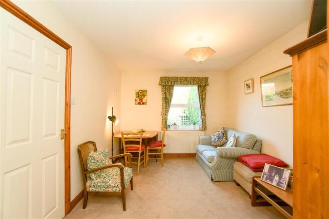 3 bed Link Detached House for sale Image 7