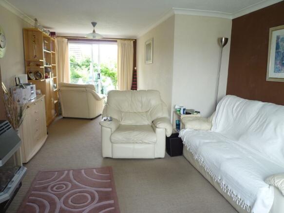 SITTNG ROOM