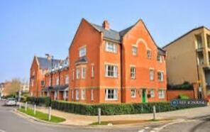 2, Ravensworth Gardens, Cambridge CB1 2XL