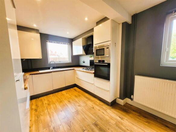 kitchen far.jpg