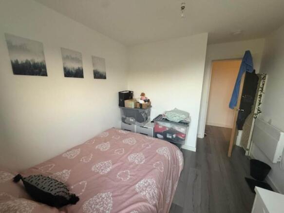 1 bed Flat to rent Image 9