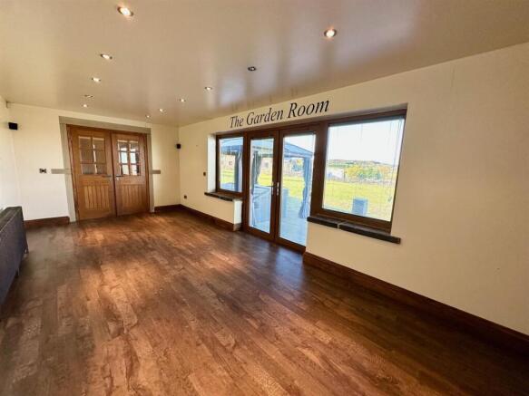 5 bed Character Property for sale Image 8