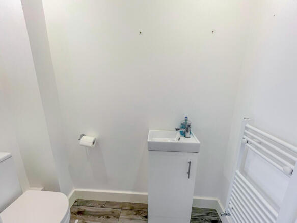 3 bed Semi-Detached for sale Image 10