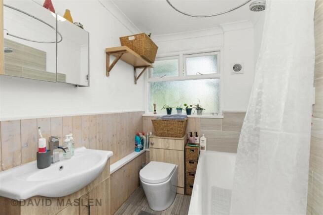 Bathroom.jpg