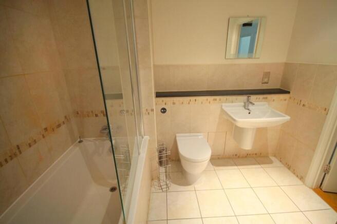 Bathroom.jpg