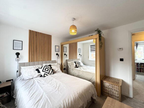 3 bed Semi-Detached for sale Image 11