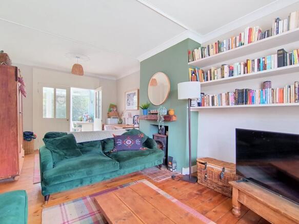 4 bed Semi-Detached for sale Image 7
