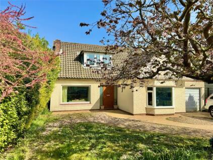 Brook Avenue North, New Milton, Hampshire, BH25