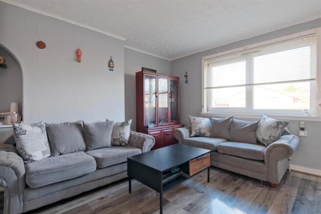 Living Room / Dining