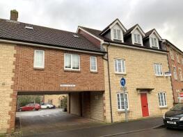 7, Holly Court, Pines Close, Wincanton BA9 9FF